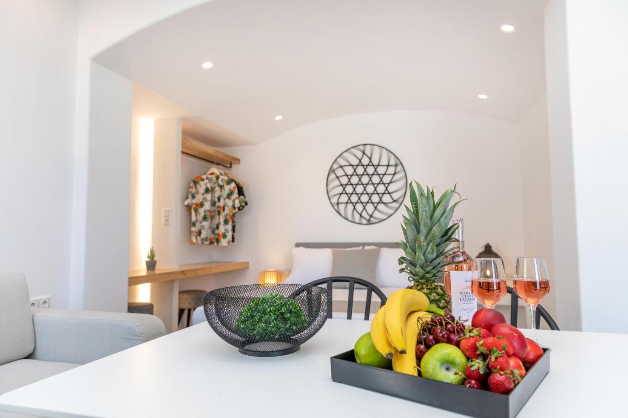 Naxos Downtown Apartments & Suites Naxos City المظهر الخارجي الصورة