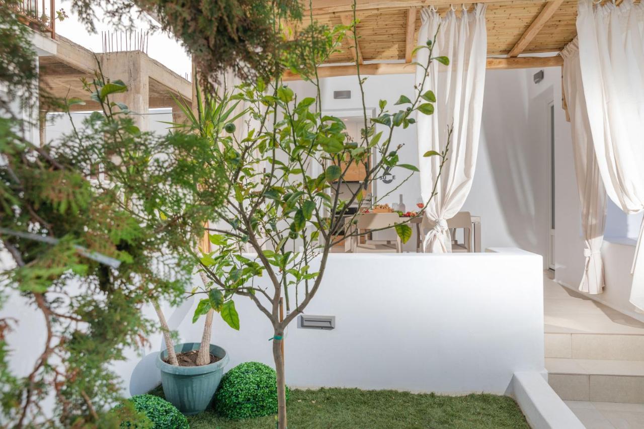 Naxos Downtown Apartments & Suites Naxos City المظهر الخارجي الصورة