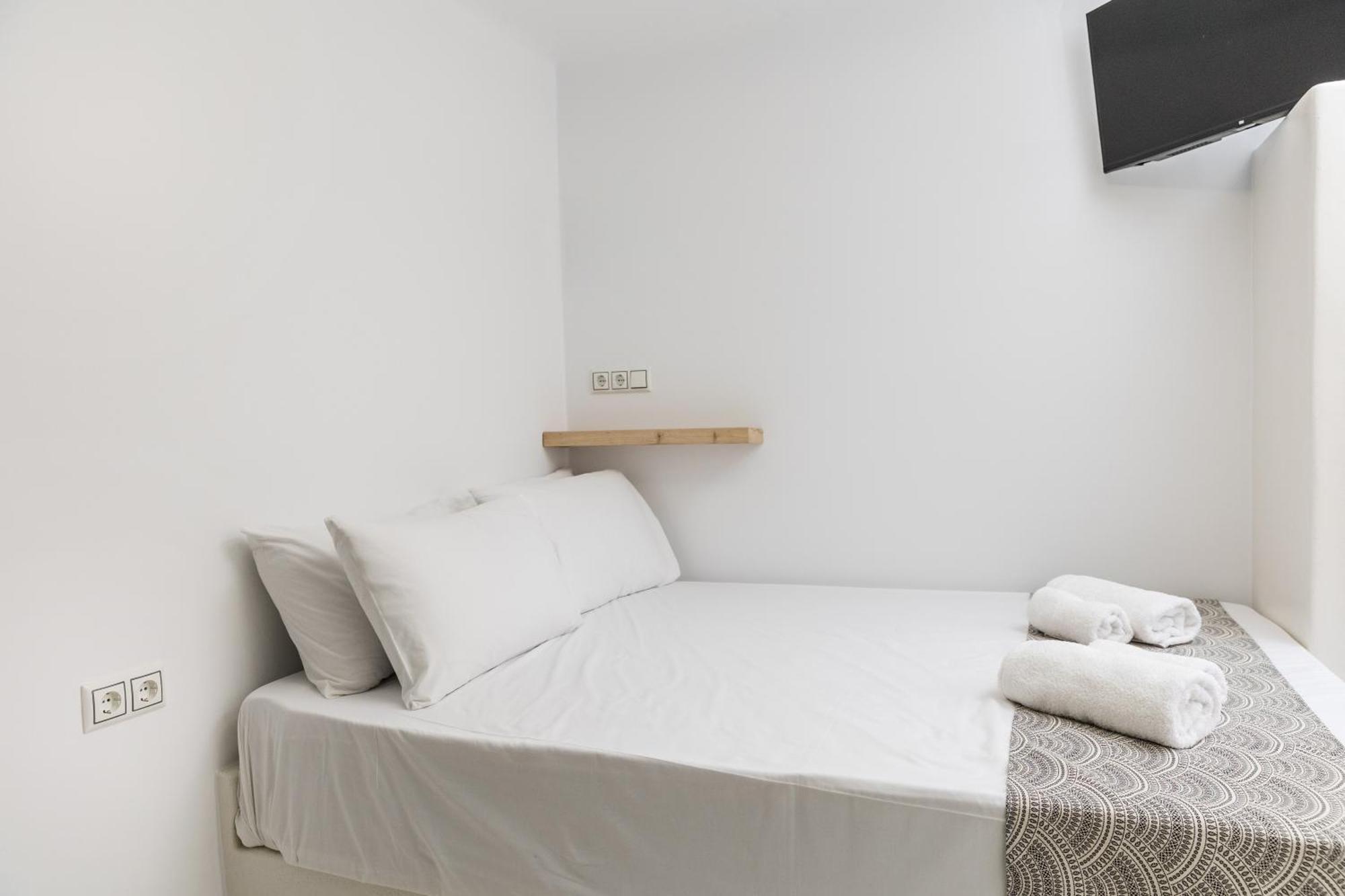 Naxos Downtown Apartments & Suites Naxos City الغرفة الصورة