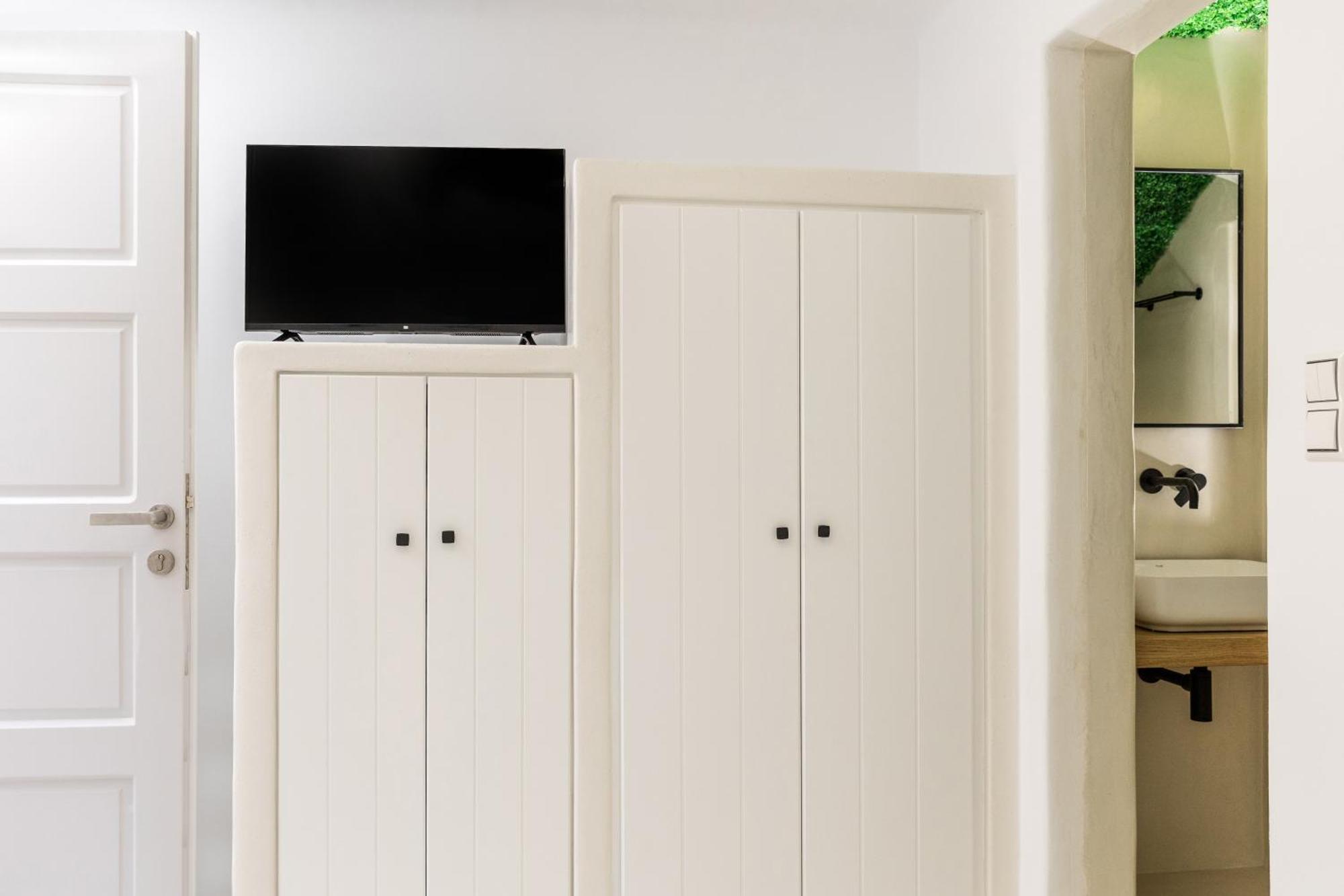 Naxos Downtown Apartments & Suites Naxos City الغرفة الصورة