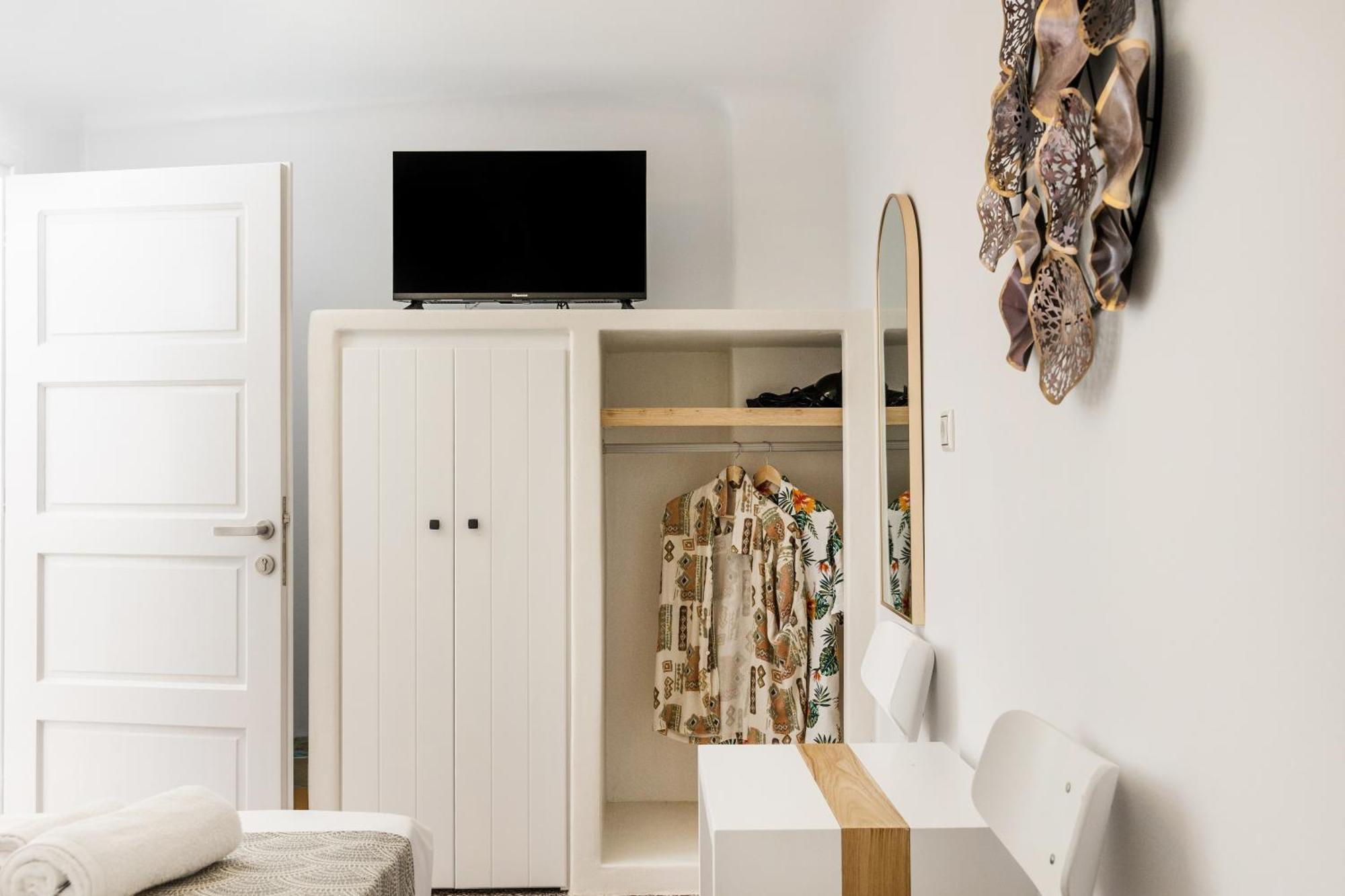 Naxos Downtown Apartments & Suites Naxos City الغرفة الصورة