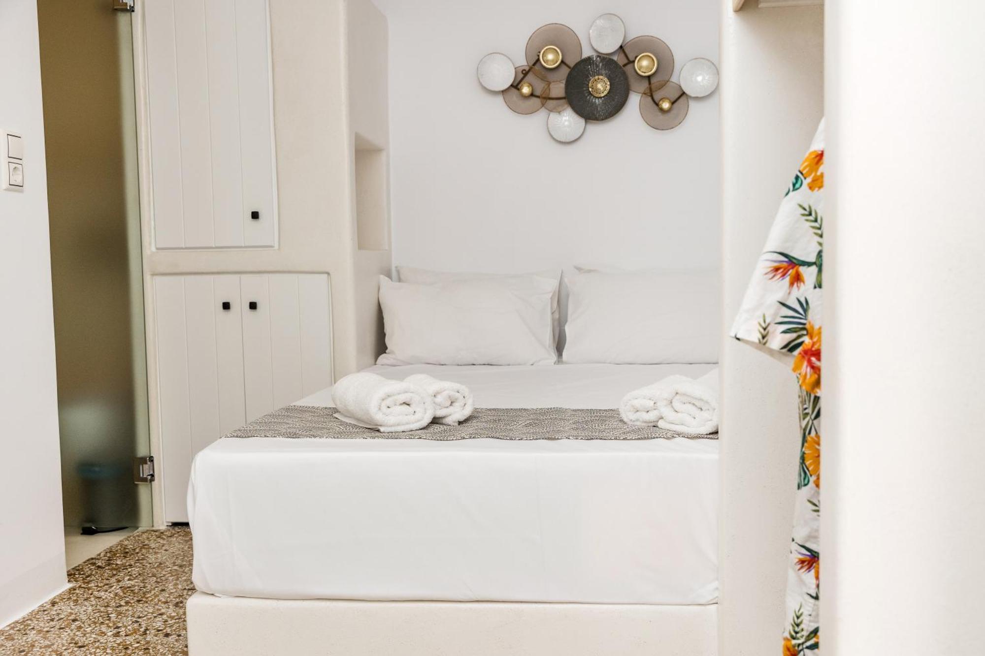 Naxos Downtown Apartments & Suites Naxos City الغرفة الصورة