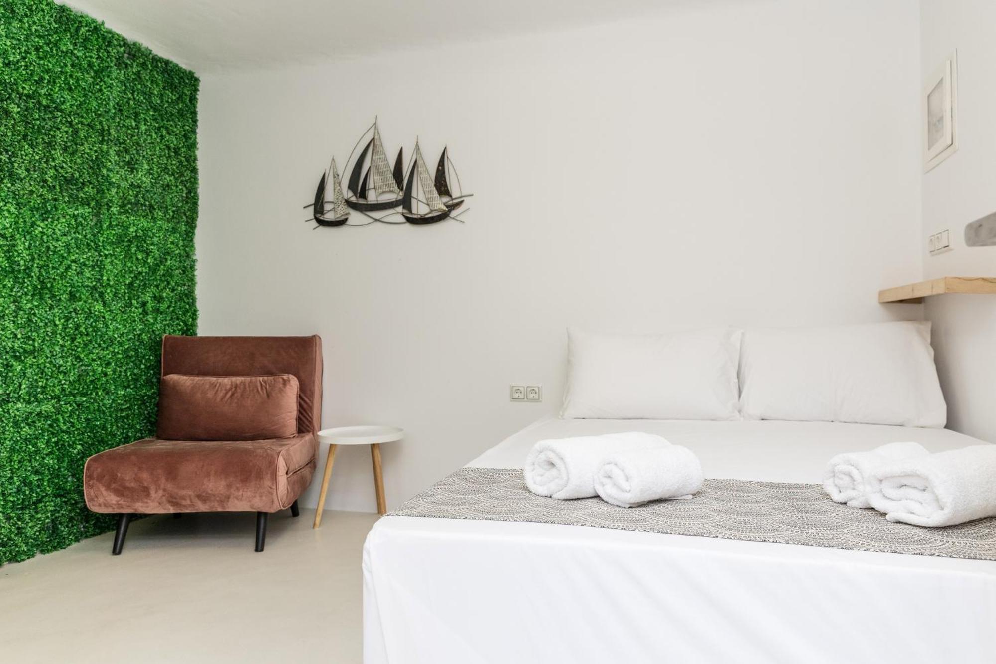 Naxos Downtown Apartments & Suites Naxos City الغرفة الصورة